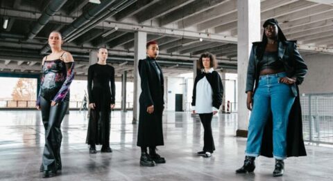 Plateau hip-hop avec Mounia Nassangar et Arnaud Deprez - Critique sortie Danse Paris La Villette
