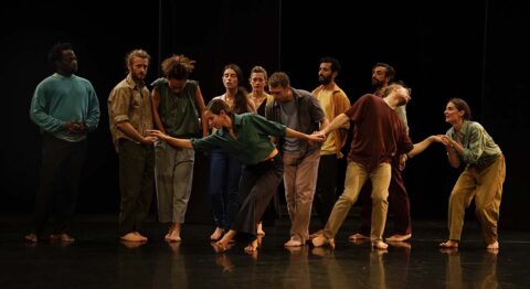 « In comune » d’Ambra Senatore - Critique sortie Danse Tremblay-en-France Théâtre Louis Aragon