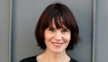 Françoise Gillard adapte et interprète « L’Événement », où Annie Ernaux raconte l’avortement qu’elle a vécu en 1963 - Critique sortie Théâtre Paris Théâtre 14