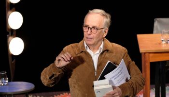 Fabrice Luchini lit Victor Hugo - Critique sortie Théâtre Paris Théâtre de la Porte Saint-Martin