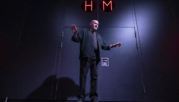 Bernard Bloch avec « Les pères ont toujours raison » rend hommage à Heiner Müller - Critique sortie Théâtre Bagnolet Théâtre de l’Echangeur