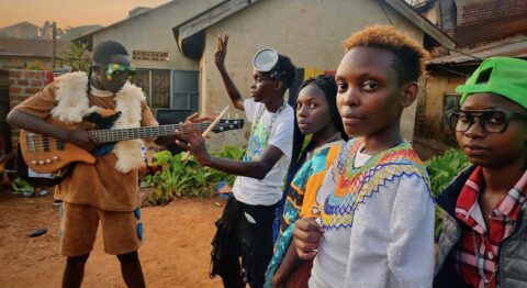 Waka Points communs - Critique sortie Danse Cergy-Pontoise Points Communs – Nouvelle Scène nationale Cergy-Pontoise / Val d’Oise.