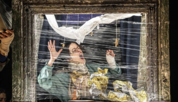 « Fusées », une ode au théâtre, à la musique, à l’imaginaire de Jeanne Candel - Critique sortie Théâtre Paris T2G - Théâtre de Gennevilliers