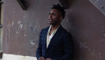 Le Britannique Omar nous enchante avec de la soul - Critique sortie Jazz / Musiques Paris Le New Morning