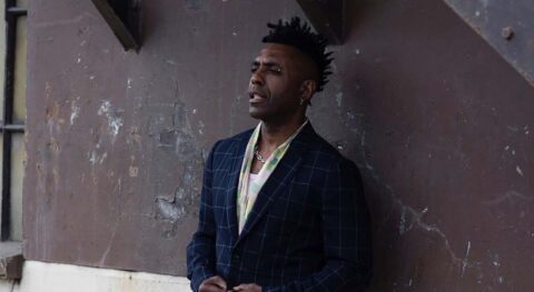 Le Britannique Omar nous enchante avec de la soul - Critique sortie Jazz / Musiques Paris Le New Morning