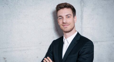 Grand format avec Dominic Chamot avec Liszt à Rachmaninov et Ravel au programme - Critique sortie Classique / Opéra Paris Fondation Louis Vuitton