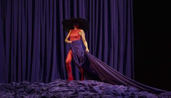 « Le Rendez-vous » : Camille Cottin et Jonathan Capdevielle adaptent Jewish cock de Katharina Volckmer - Critique sortie Théâtre La Rochelle L'Onde