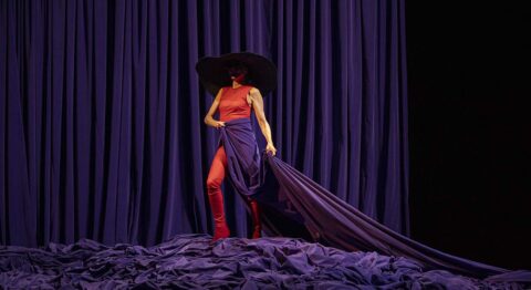 « Le Rendez-vous » : Camille Cottin et Jonathan Capdevielle adaptent Jewish cock de Katharina Volckmer - Critique sortie Théâtre La Rochelle L'Onde