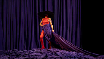 Camille Cottin et Jonathan Capdevielle créent « Le Rendez-vous » d’après « Jewish cock »  de Katharina Volckmer, une confession sous emprise - Critique sortie Théâtre 75010 Paris Théâtre des Bouffes du Nord