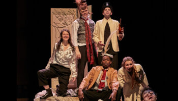 « Splendeurs et misères » : Paul Platel et le Théâtre des Évadés signent une adaptation ingénieuse et hilarante des « Illusions Perdues » de Balzac - Critique sortie Théâtre Paris 12 Théâtre du Soleil