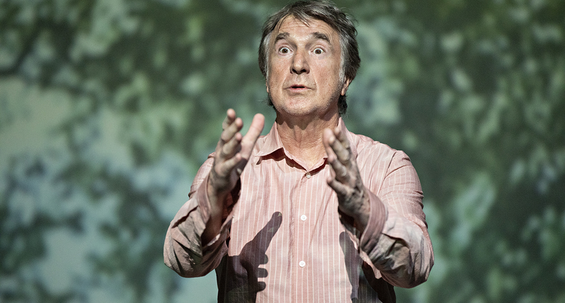 « Encore une journée divine » par Emmanuel Noblet avec François Cluzet, une adaptation à la finesse radicale - Critique sortie Théâtre 75002 Paris Les Bouffes Parisiens