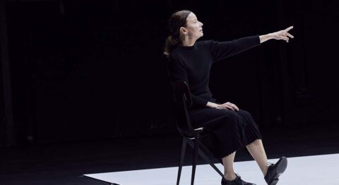 « L’Amante anglaise » de Marguerite Duras, signée Émilie Charriot est reprise aux Ateliers Berthier. - Critique sortie Théâtre 75017 Paris Ateliers Berthier - Odéon Théâtre de l'Europe