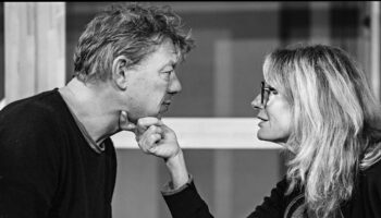 « Le Moche », pièce caustique de Mayenburg est mise en scène par Aurélien Harmard-Padis - Critique sortie Théâtre 75 001 Paris Comédie-Française / Studio-Théâtre