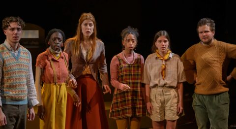 Les alternants de l’ESCA et Paul Desveaux montent « Lost in Stockholm » de Fabrice Melquiot : un périple rocambolesque aux confins de l’absurde - Critique sortie Théâtre Asnières-sur-Seine Studio | ESCA