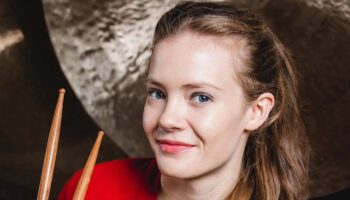 Adelaïde Ferrière, la percussion éclectique - Critique sortie 