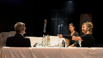 Charles Berling met en scène avec talent « C’est si simple l’amour », huis clos de Lars Noren inédit en France - Critique sortie Théâtre Toulon Châteauvallon-Liberté