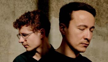 Hommage musical à David Hockney avec les pianistes Pavel Kolesnikov et Samson Tsoy - Critique sortie Classique / Opéra Paris Fondation Louis Vuitton