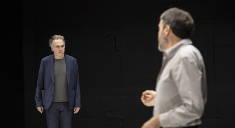 Émilie Charriot réunit trois extraordinaires comédiens pour explorer les mystères de « L’Amante anglaise » - Critique sortie Théâtre Paris ATELIERS BERTHIER