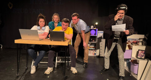 « La Trace des Passants » de la Cie La Fraze, ou la difficulté de se faire une place - Critique sortie Théâtre Paris Théâtre la croisée des chemins