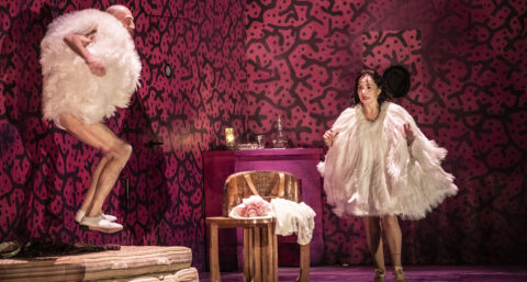 Stanislas Nordey adapte « L’Hôtel du Libre-Échange » de Feydeau : une cavalcade théâtrale de haut vol - Critique sortie Théâtre Paris L’Odéon-Théâtre de l’Europe