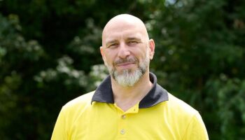 “Into the silence”, un solo et un duo de Yuval Pick  sur la musique de Bach - Critique sortie Danse Tours CCNT - Centre Chorégraphique National de Tours