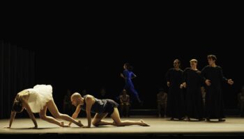 Le Ballet de l’Opéra de Lyon reprend « Last Work » d’Ohad Naharin : bouleversant et magistral - Critique sortie Danse 75019 Paris Grande Halle de la Villette