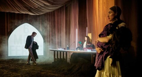 Lorraine de Sagazan met en scène « Léviathan », un rituel théâtral étrange et saisissant. - Critique sortie Théâtre 75017 Paris Ateliers Berthier - Odéon Théâtre de l'Europe