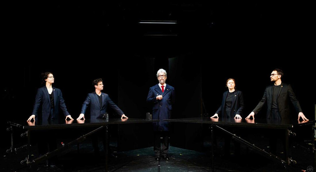 Samuel Valensi et Paul-Eloi Forget ont écrit et interprètent « Made in France », une satire bien trempée ! - Critique sortie Théâtre Paris Théâtre de Belleville