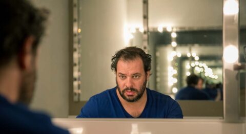 David Ayala rend hommage à la poésie du Palestinien Mahmoud Darwich dans « Un autre jour viendra » - Critique sortie Théâtre Ivry-sur-Seine Théâtre des Quartiers d’Ivry - Centre Dramatique National du Val-de-Marne