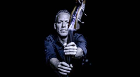 Avishai Cohen ouvre le  festival des cultures juives. - Critique sortie Jazz Paris Théâtre du Rond Point