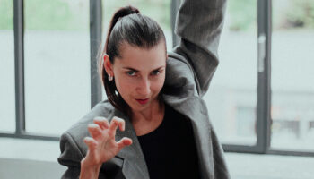 Olga Dukhovna : rêver à grande échelle - Critique sortie 