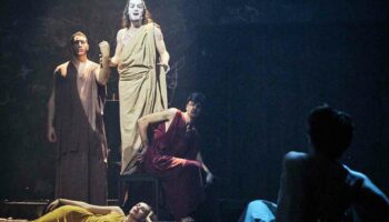 Au Festival de tragédies à Nice, mythes anciens et contemporains forment un chemin de vérité - Critique sortie Théâtre Nice Arènes de Cimiez