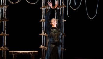 Marie-Agnès Gillot dans la nouvelle création d’Olivier Dubois « For Gods Only » - Critique sortie Danse Vélizy-Villacoublay L'Onde