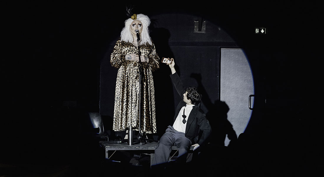 « Le Dindon » dans la mise en scène d’Aurore Fattier, une nuit peuplée de créatures Drag - Critique sortie 