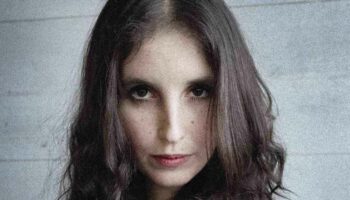 Lisaboa Houbrechts interroge la complexité d’une femme dans « Mère Courage » d’après Brecht - Critique sortie Théâtre Paris Théâtre de la Ville