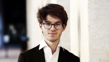 Piano à portes ouvertes accueille sept jeunes pianistes pour de courts récitals en entrée libre - Critique sortie  Paris Orangerie de Bagatelle