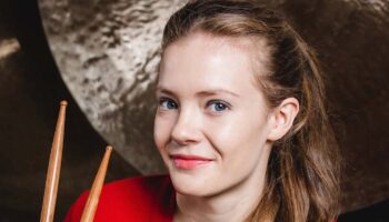 Adélaïde Ferrière, la percussion polyvalente - Critique sortie 