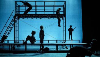 « Taire » de Tamara Al Saadi revisite le mythe d’Antigone - Critique sortie 