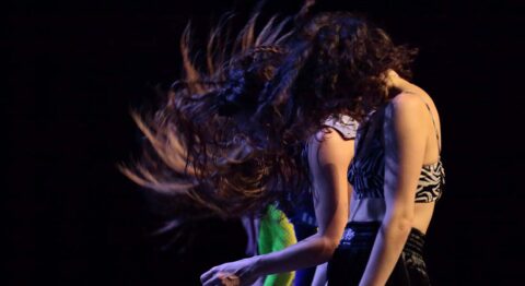 « Ayta », un hommage dansé à la lutte féministe et à l’intensité du geste signé Youness Aboulakoul.  - Critique sortie Avignon / 2025 Avignon Avignon Off. La Belle Scène Saint-Denis