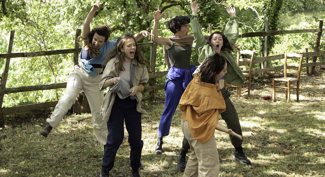 Où sont nos héroïnes ? Ambre Matton part à leur recherche dans « SOLDATE ». - Critique sortie Avignon / 2025 Avignon Avignon Off. LaScierie