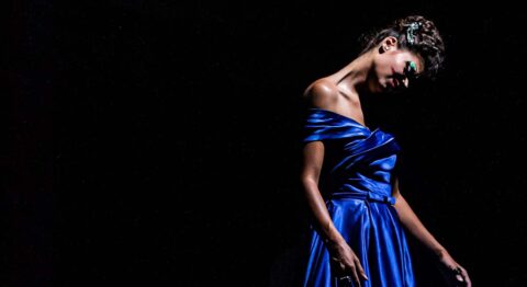 Lucas Borzykowski dépeint « Clytemnestre » la scandaleuse, adultère, mauvaise mère et reine maudite. - Critique sortie Avignon / 2025 Avignon Avignon Off. Théâtre du Train Bleu