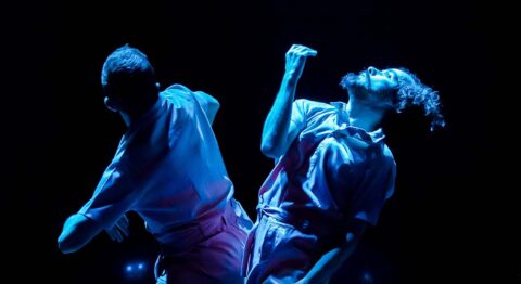 L’Ateliê do Gesto mêle technique et émotion dans leur création chorégraphique « Dança Boba ». - Critique sortie Avignon / 2025 Avignon Avignon Off. Théâtre Le 3S