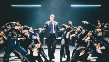 Le poignant « Figures in Extinction » de Crystal Pite et Simon McBurney revient avec le Nederlands Dans Theater au Théâtre de la Ville - Critique sortie Danse Paris Théâtre de la Ville-Sarah Bernhardt