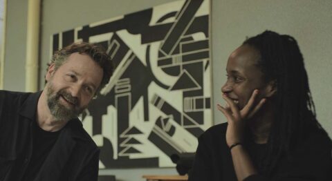 « Gahugu Gato (Petit Pays) » de Gaël Faye et « Ça ne se fait pas »  : Frédéric Fisbach entre mémoire du Rwanda et récits de jeunesse. - Critique sortie Avignon / 2025 Avignon Festival d’Avignon. Cloître des Célestins