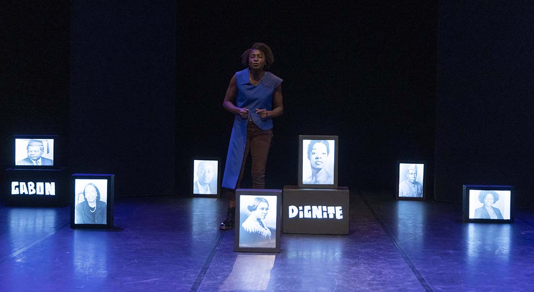 Mavikana Badinga écrit sur ses difficultés identitaires en tant que jeune femme afro-descendante dans « J’ai plusieurs terres ». - Critique sortie Avignon / 2025 Avignon Avignon Off. La Factory – Salle Tomasi