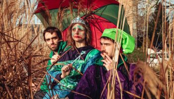 « Au jardin » au Théâtre des Doms invite trois formes courtes pour rire et penser à l’air libre. - Critique sortie Avignon / 2025 Avignon Avignon Off. Théâtre des Doms