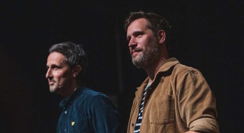Arnaud Hoedt et Jérôme Piron se demandent pourquoi l’école ne fonctionne pas dans « Kévin ». - Critique sortie Avignon / 2025 Avignon Avignon Off. Théâtre des Halles