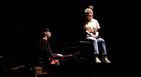 Paul Pascot s’associe à Serge Kribus pour « La Faille », un road-trip musical pré effondrement. - Critique sortie Avignon / 2025 Avignon Avignon Off. Théâtre des Halles