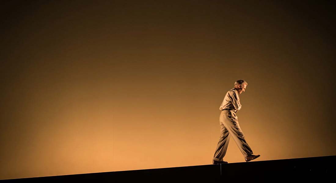 Pour Stéphane Olivié Brisson, il faut imaginer « La Mort Heureuse ». - Critique sortie Avignon / 2025 Avignon Avignon Off. Théâtre de l’Oulle