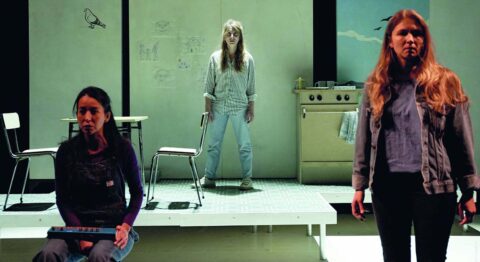 « Lichen » de Magali Mougel, la chronique d’une famille en lutte contre la dépossession de son logement. - Critique sortie Avignon / 2025 Avignon Avignon Off. Le 11. Avignon